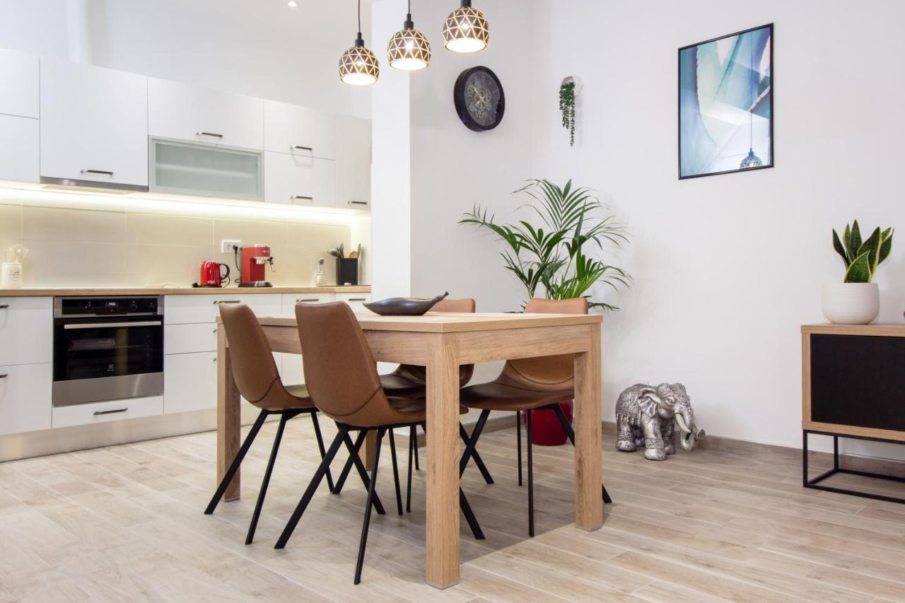 Utopia Apartments Split Eksteriør billede